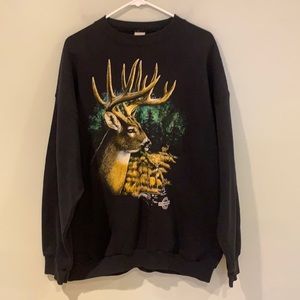 Men’s Vintage Deer Hunting Crewneck Long Sleeve Sweatshirt Black 90s American